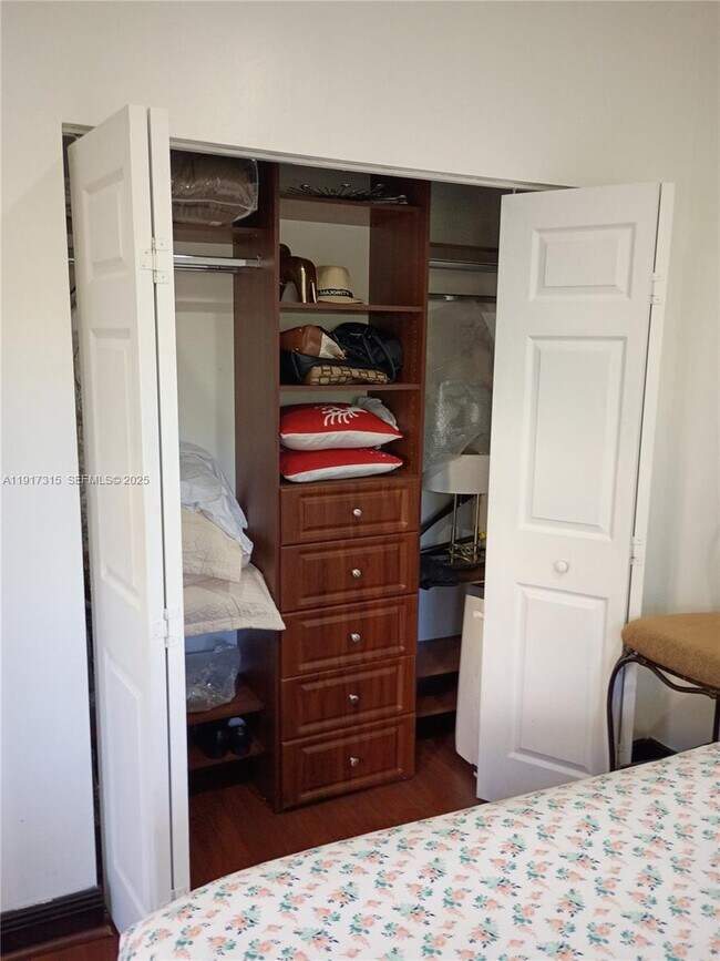 Building Photo - 13274 SW 142nd Terrace