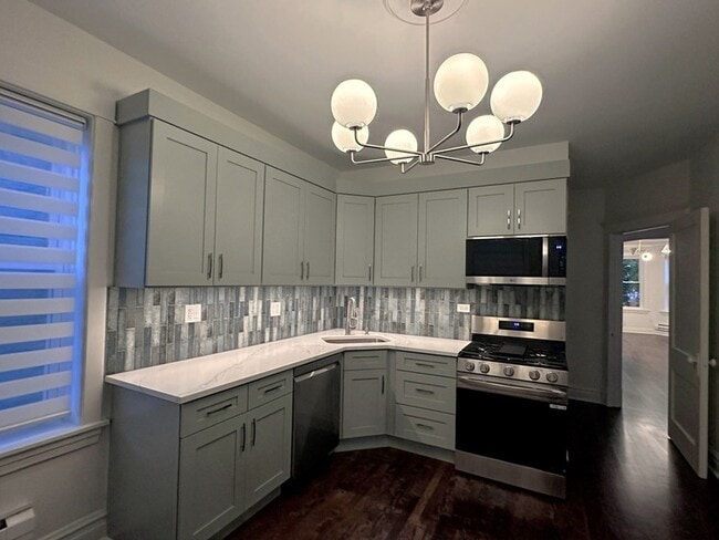 Building Photo - 3078 N Davlin Ct