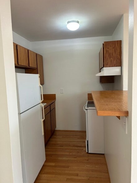 Kitchen - 8526 16th Ave NW