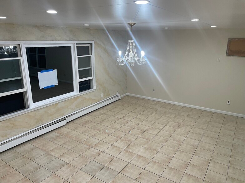 Building Photo - 354 Highland Ave