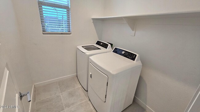 Building Photo - 32029 N 123rd Ln