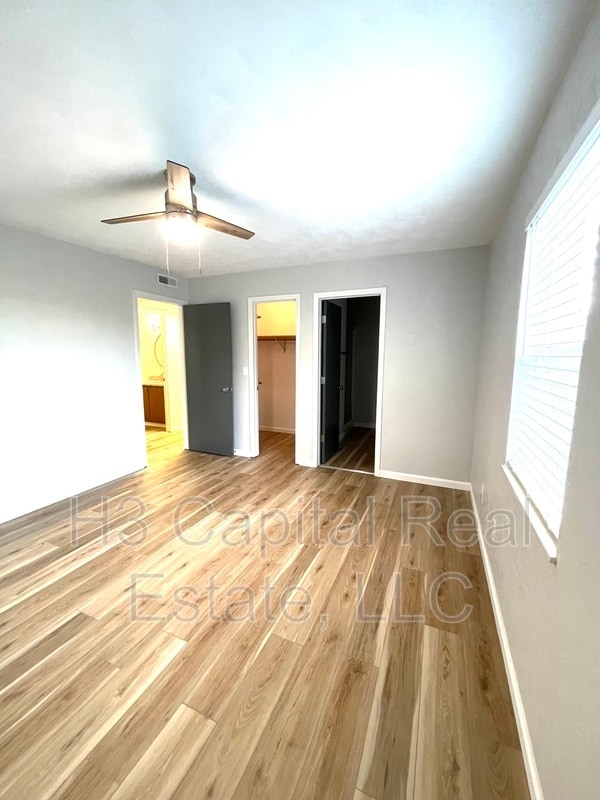 Building Photo - 130 Brookview Dr