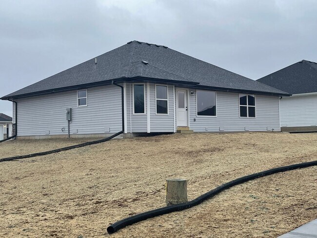 Building Photo - New Build ! Everything new for a great price!