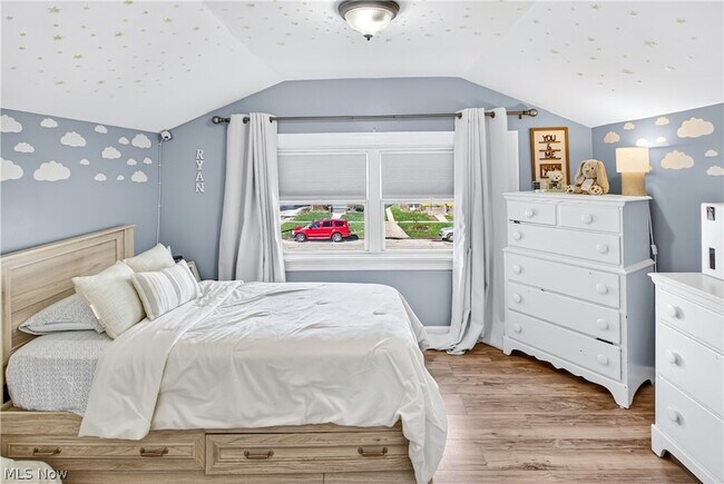 Building Photo - 10903 Parkhurst Dr