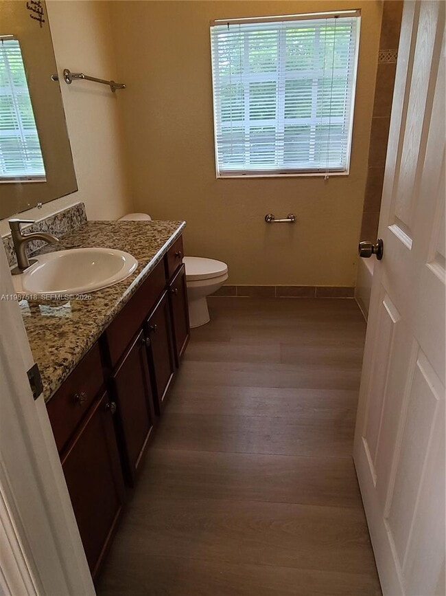 Building Photo - 3071 Riverside Dr