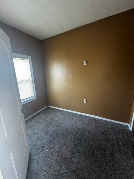 Building Photo - 1419 Buckingham St