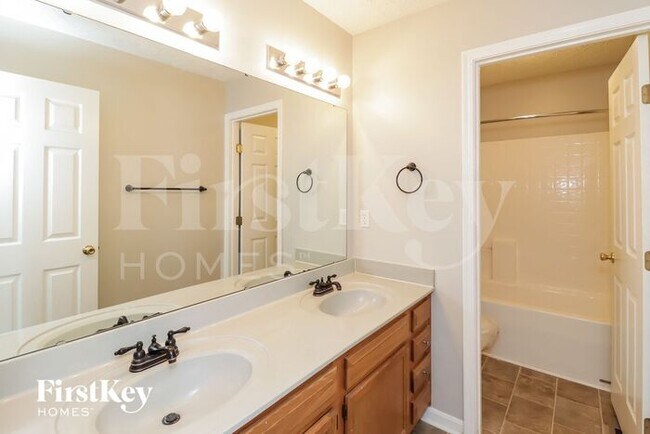 Building Photo - 330 Bridle Creek Dr