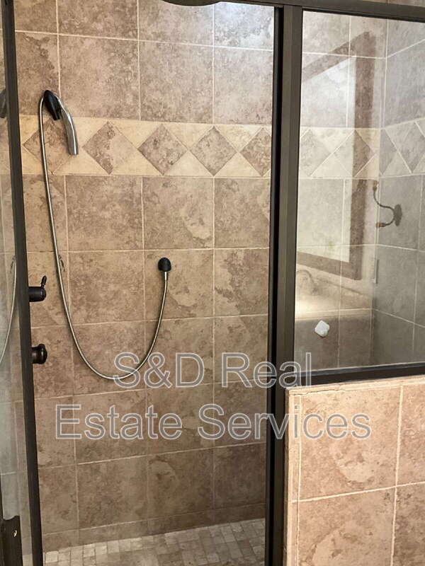 Building Photo - 4038 Doral