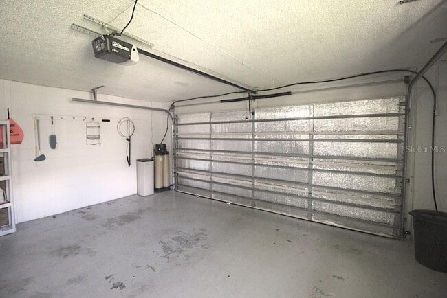 Building Photo - 33 Felter Ln