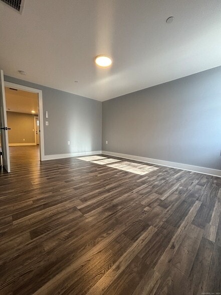 Building Photo - 303 Norwich-New London Turnpike