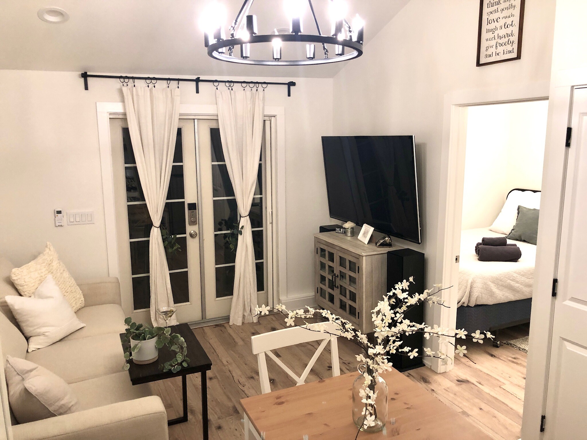 Building Photo - 4254 Keever Ave