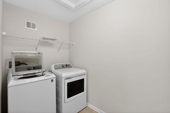 Building Photo - 108 Pollen Dr