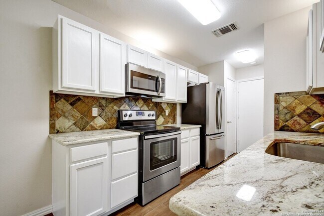 Building Photo - 8107 Rustic Park