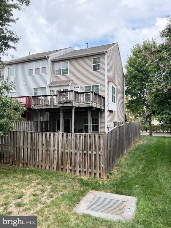 Building Photo - 22464 Maison Carree Square