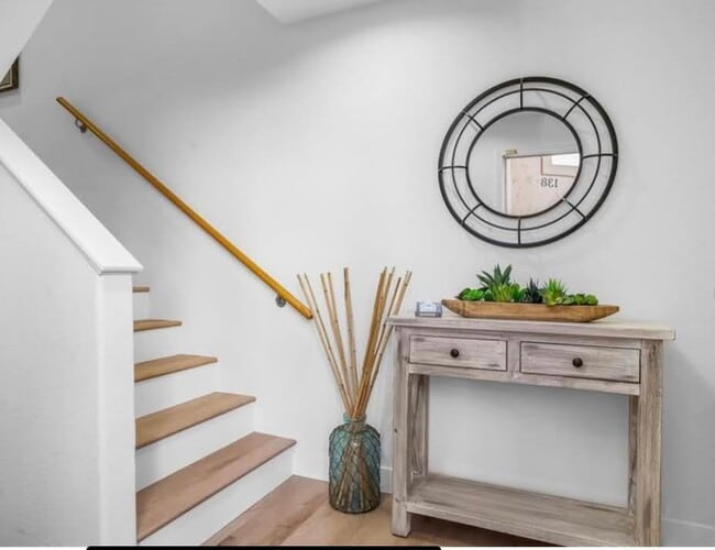 Entry to upstairs - 138 S Broadway
