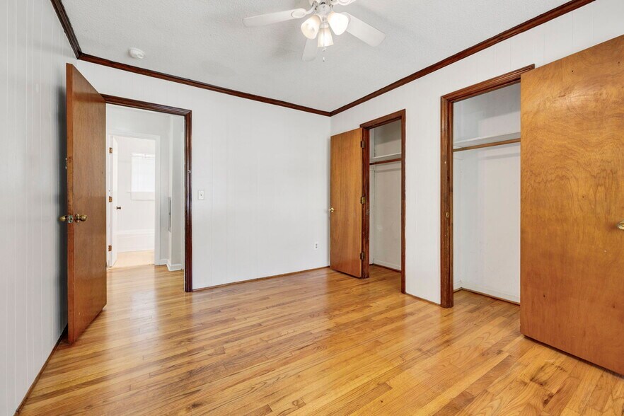 Building Photo - 2900 Holt Dr