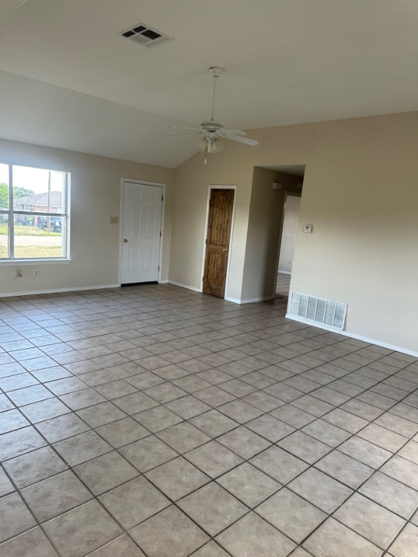 Building Photo - 295 Summer Harvest Dr