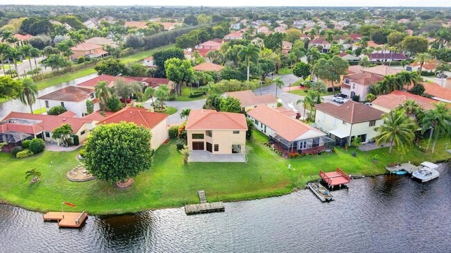 Building Photo - 12561 Shoreside Ln