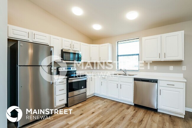 Building Photo - 3800 34th St SW