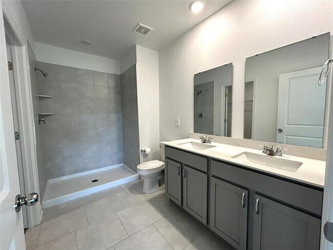 Building Photo - 4834 Edensbridge Ln