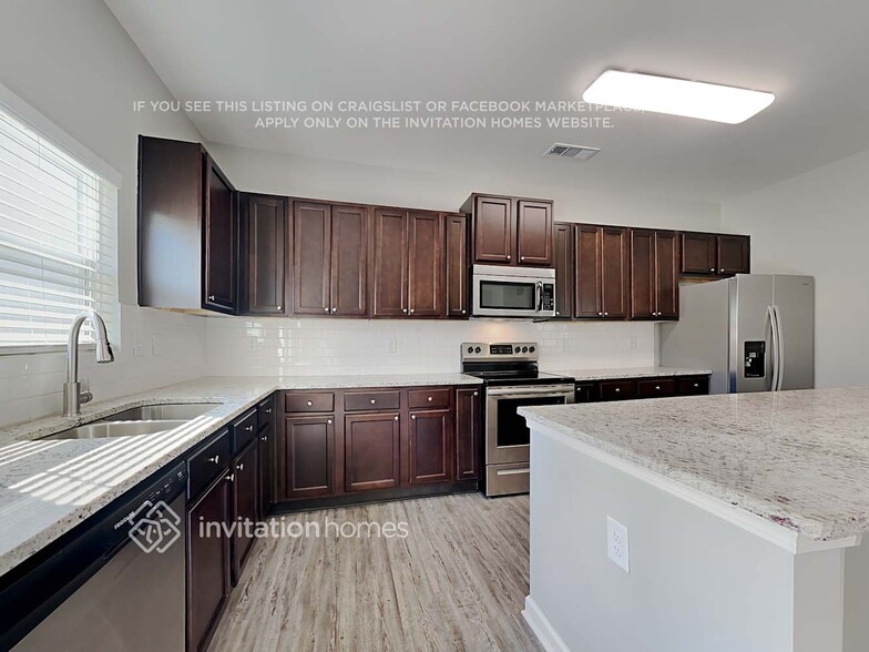Building Photo - 4933 Fawnwood Dr