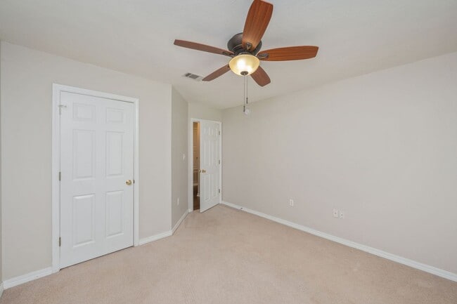 Building Photo - Updated Home in Bluewater Bay!