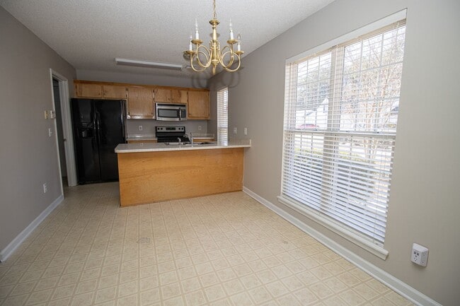 Building Photo - Spacious 3BR/2BA Home Near Fort Jackson & VA Hospital *Military Discount Offered!