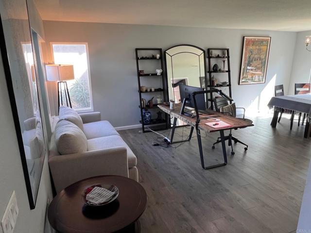 Building Photo - 1760 Hampton Ct