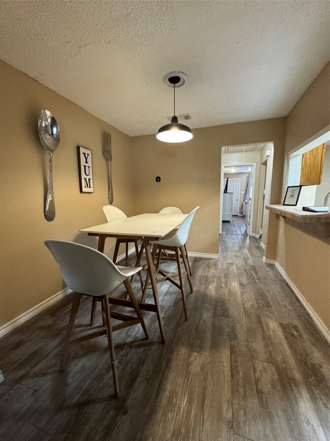 Building Photo - 15359 Falmouth Ave