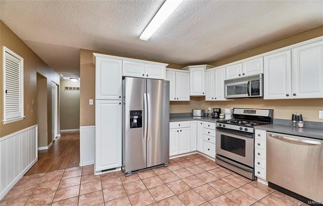 Building Photo - 708 Whitewillow Ln