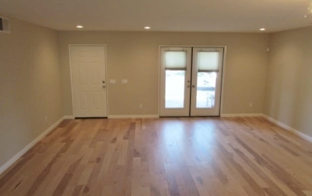 Building Photo - Beautiful 5 Bedroom 4 Bathroom Home in Wes...