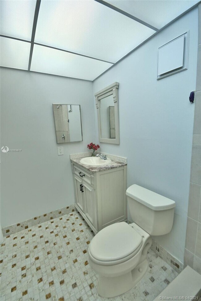 Building Photo - 8075 SW 107th Ave