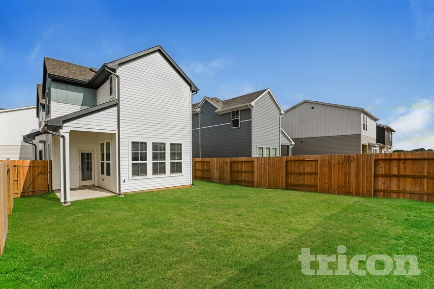 Building Photo - 22728 Terrazzo Dr