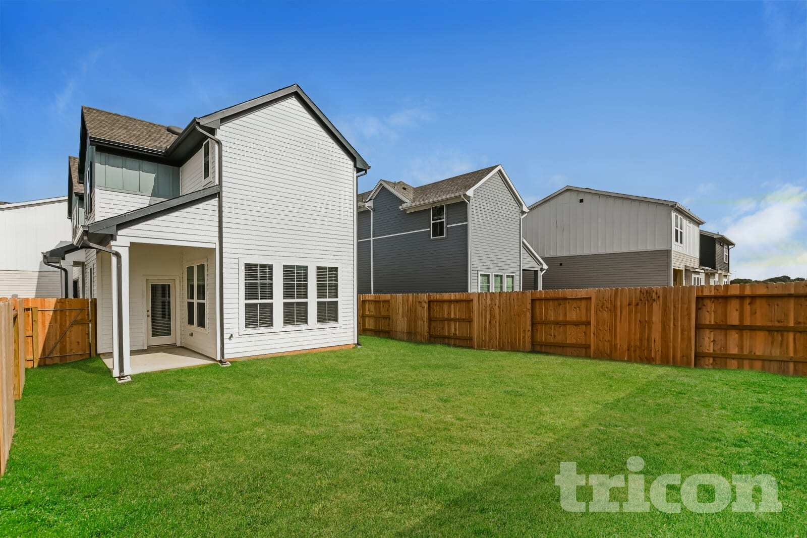 Building Photo - 22813 Terrazzo Dr