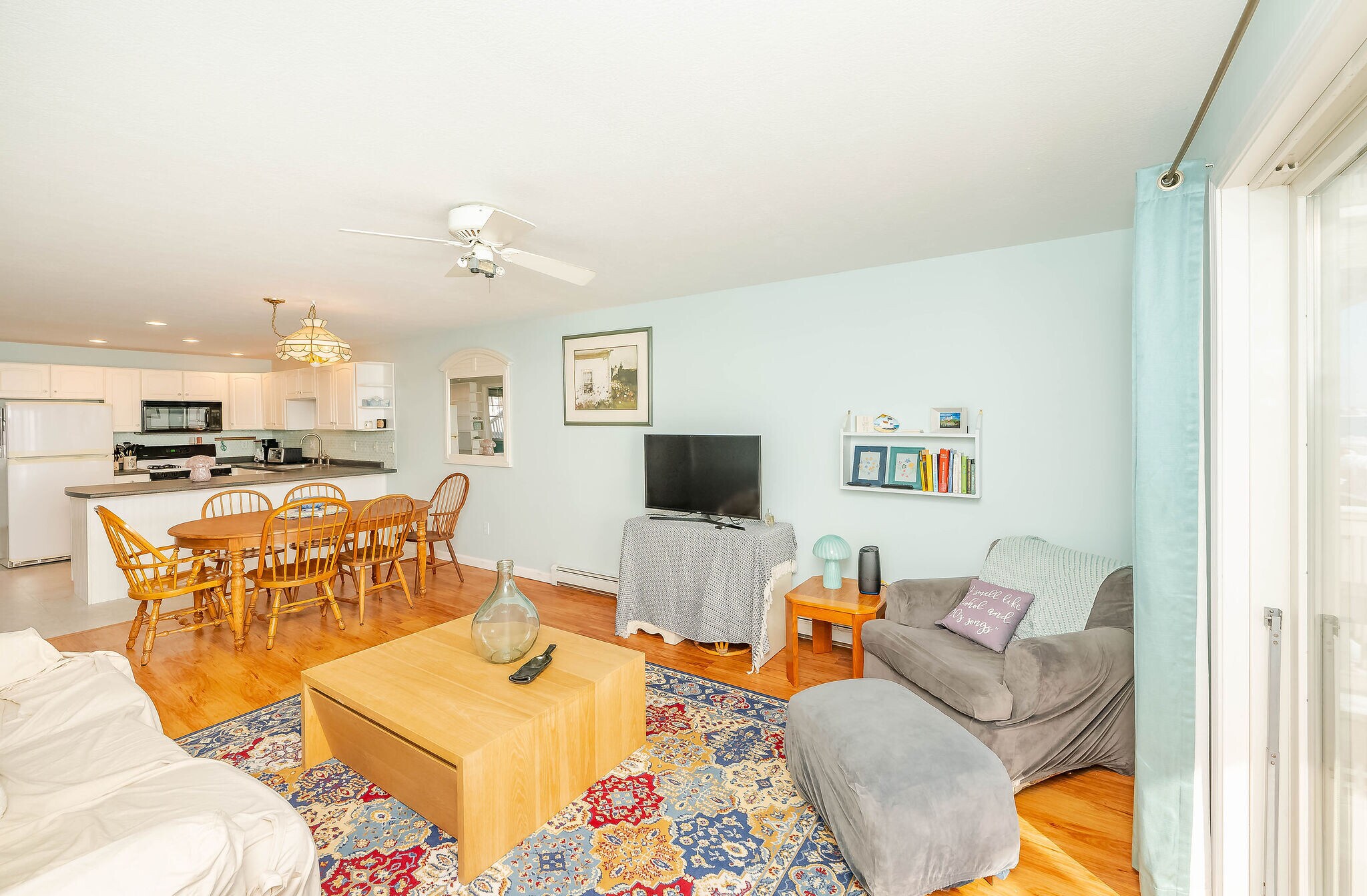 Building Photo - 790 York St