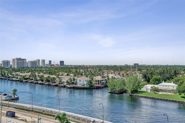 Building Photo - 1201 S Ocean Dr
