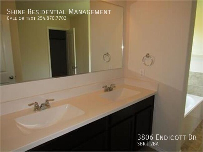 Building Photo - 3806 Endicott Dr