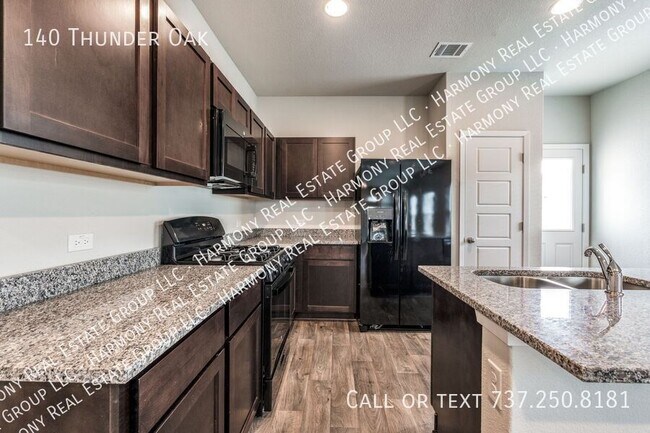 Building Photo - 140 Thunder Oak
