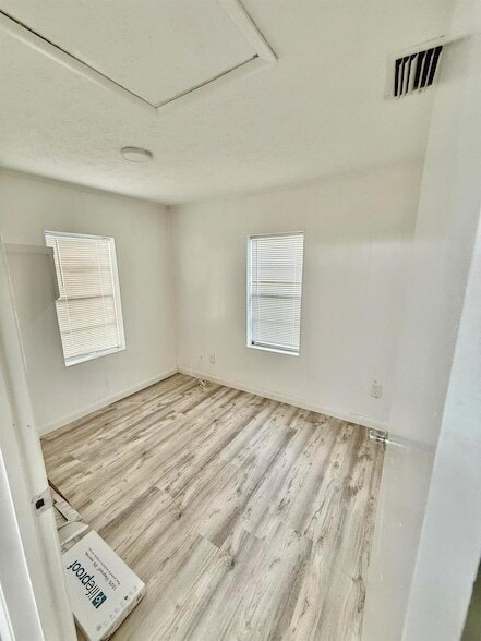 Building Photo - 713 N 19th St