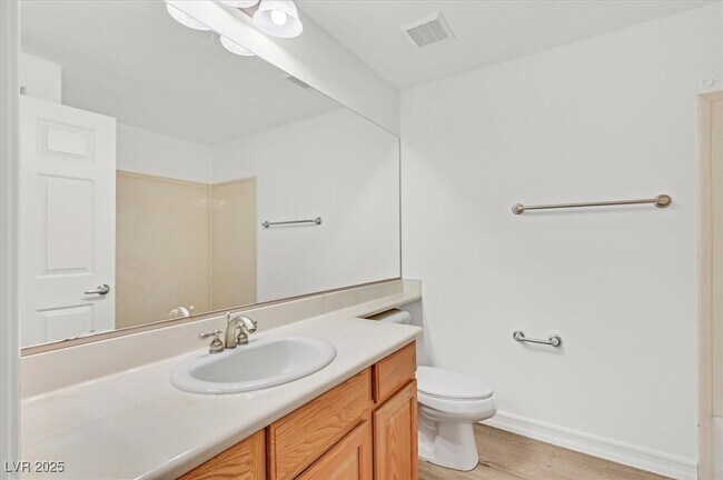 Building Photo - 825 Canterra St