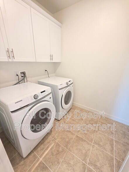 Building Photo - 73533 Granita Dr