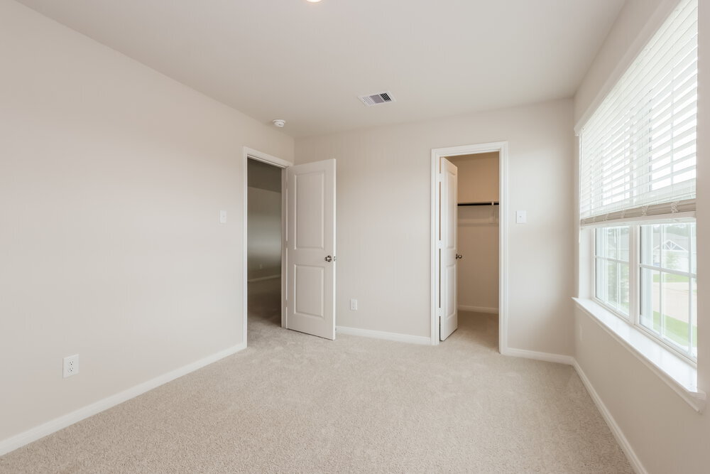 Building Photo - 15652 Plum Brk Dr