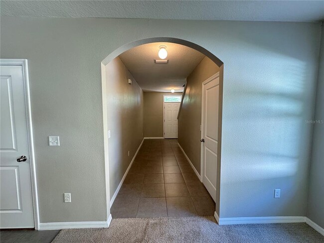 Building Photo - 1018 Ashentree Dr