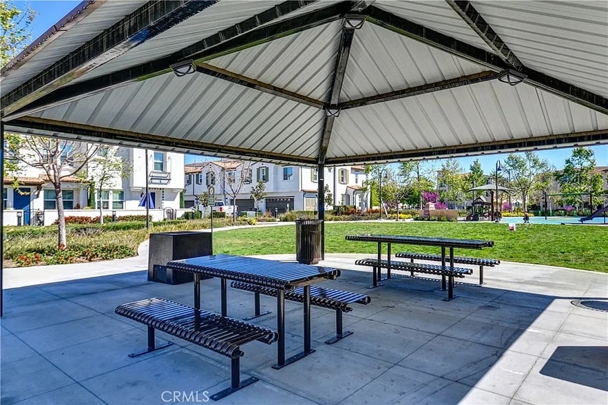 Community picnic benches - 30321 Town Square Dr