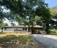 Building Photo - 3708 Fielder Dr