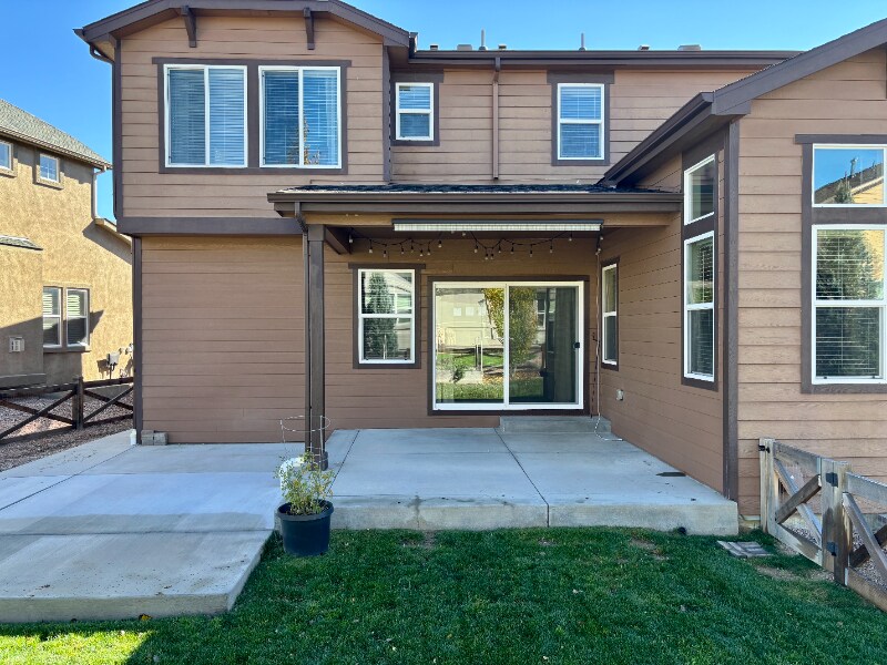 Building Photo - 7112 Jagged Rock Cir