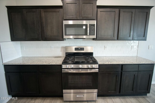 Building Photo - 12874 Woolstone Dr