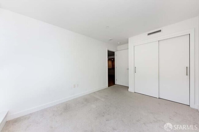 Building Photo - 708 Long Bridge St