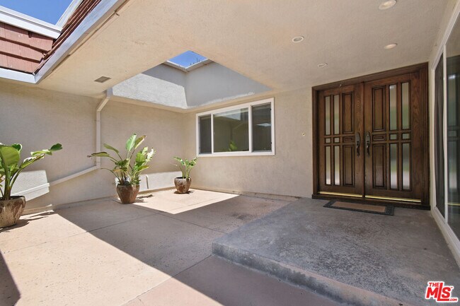 Building Photo - 23637 Park Belmonte