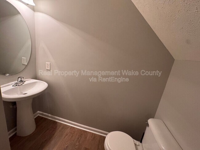 Building Photo - 5228 Big Bass Dr